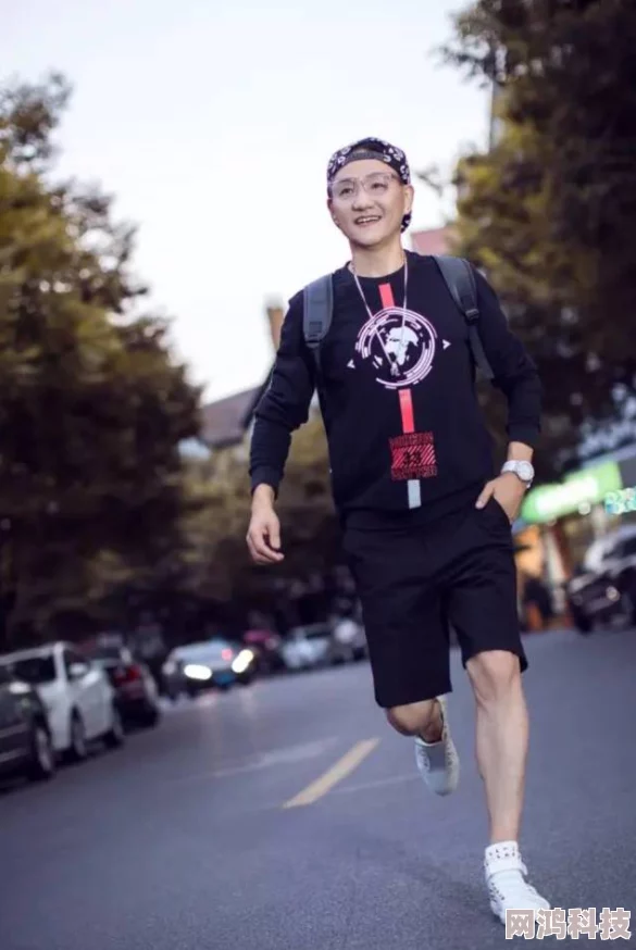 震惊！男男文全肉高h湿的情节引发热议，网友们纷纷表示无法接受，讨论不断升级！